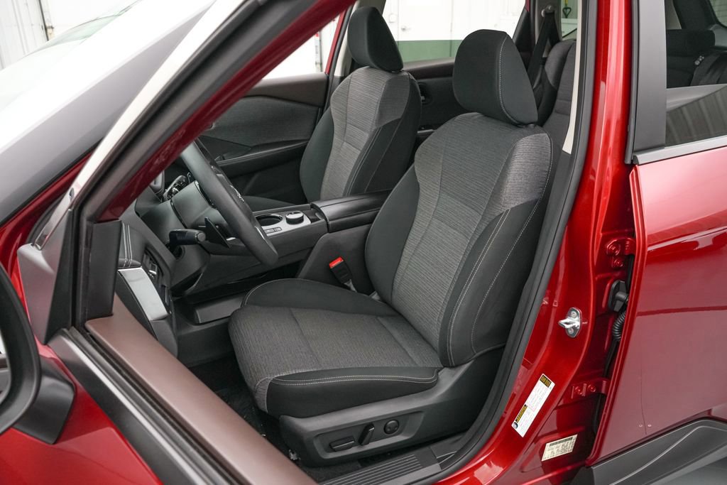 Used 2023 Nissan Rogue SV AWD/4WD image 11