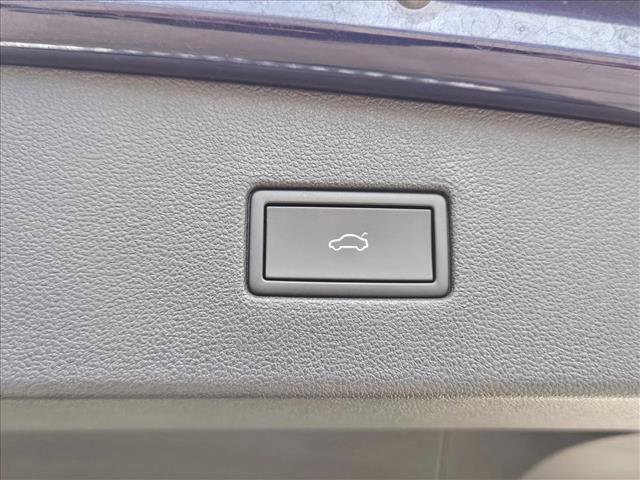 Used 2024 Volkswagen Tiguan SE FWD image 28