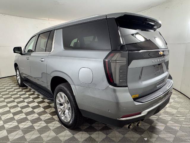 Used 2026 Chevrolet Suburban Premier AWD/4WD image 6