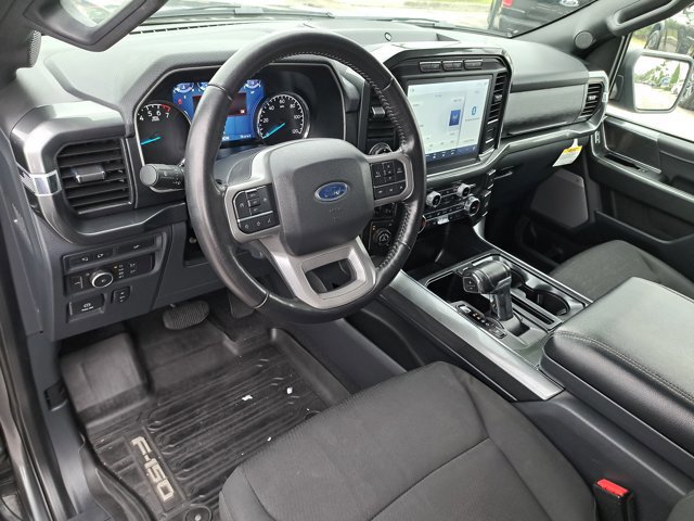 Certified 2022 Ford F150 XLT w/ Equipment Group 302A High image 18