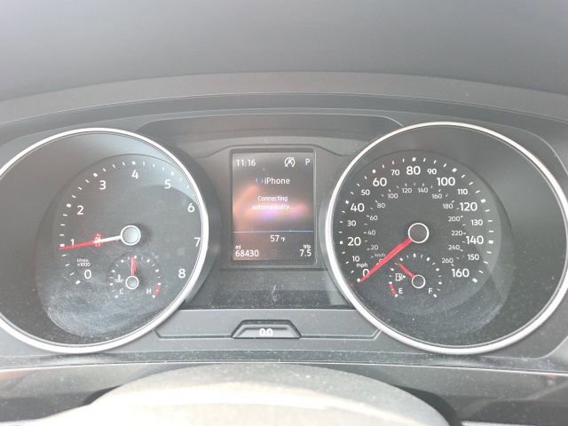 Used 2019 Volkswagen Tiguan SE AWD/4WD image 39