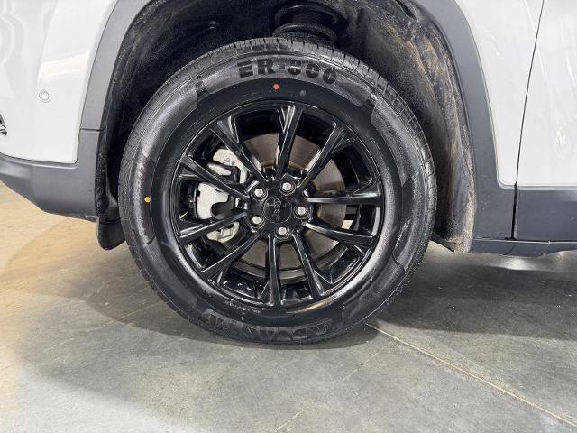 Used 2023 Jeep Cherokee Altitude Lux AWD/4WD image 10