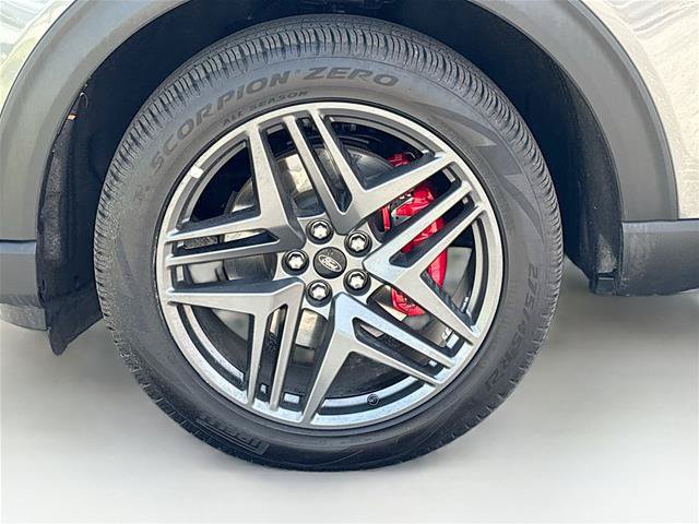 Certified 2025 Ford Explorer ST-Line w/ ST-Line Street Pack AWD/4WD image 35