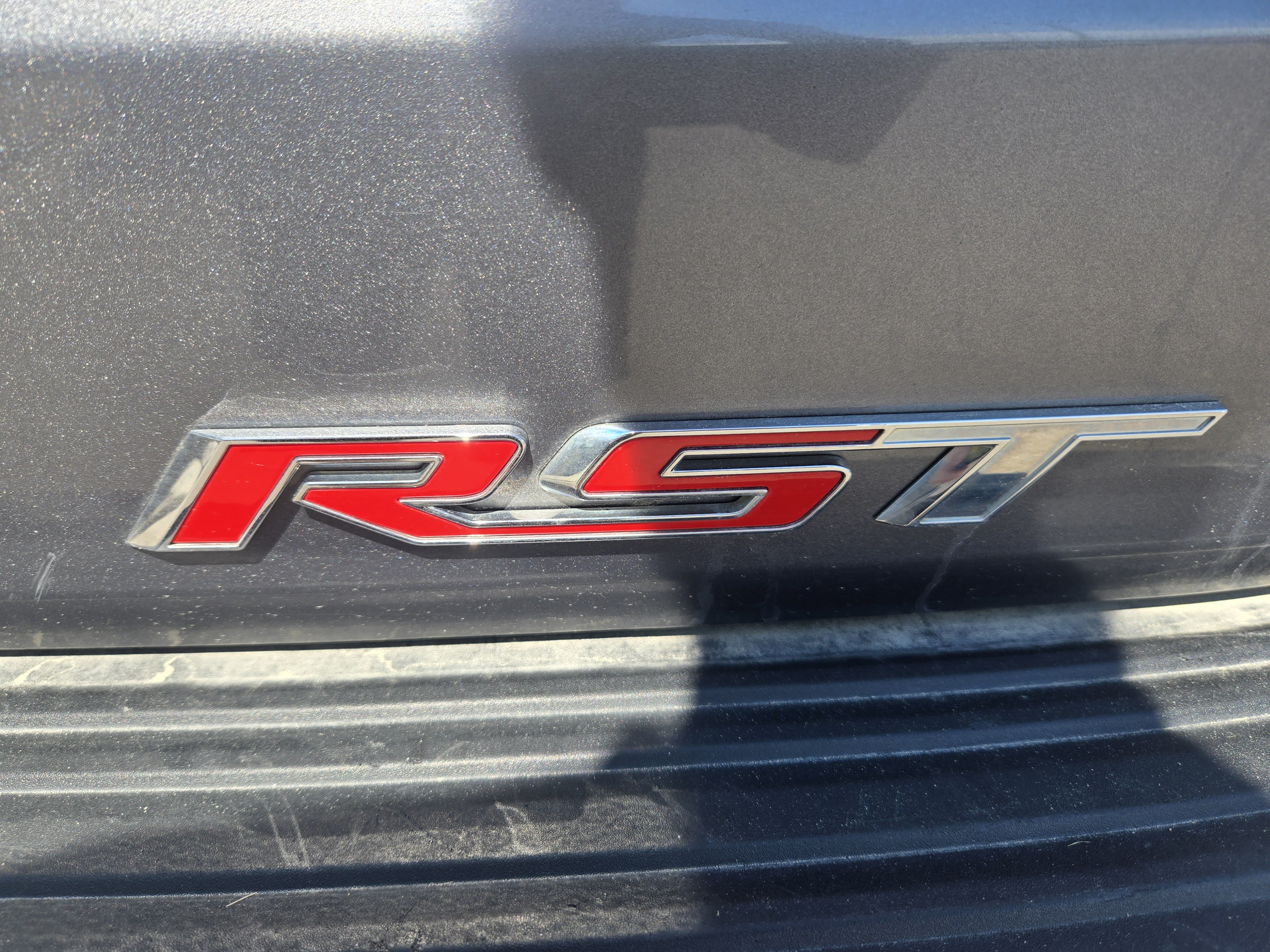 Used 2022 Chevrolet Suburban RST w/ Sport Performance Package AWD/4WD image 7