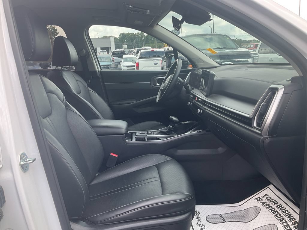 Used 2024 Kia Sorento X-Line EX AWD/4WD image 12