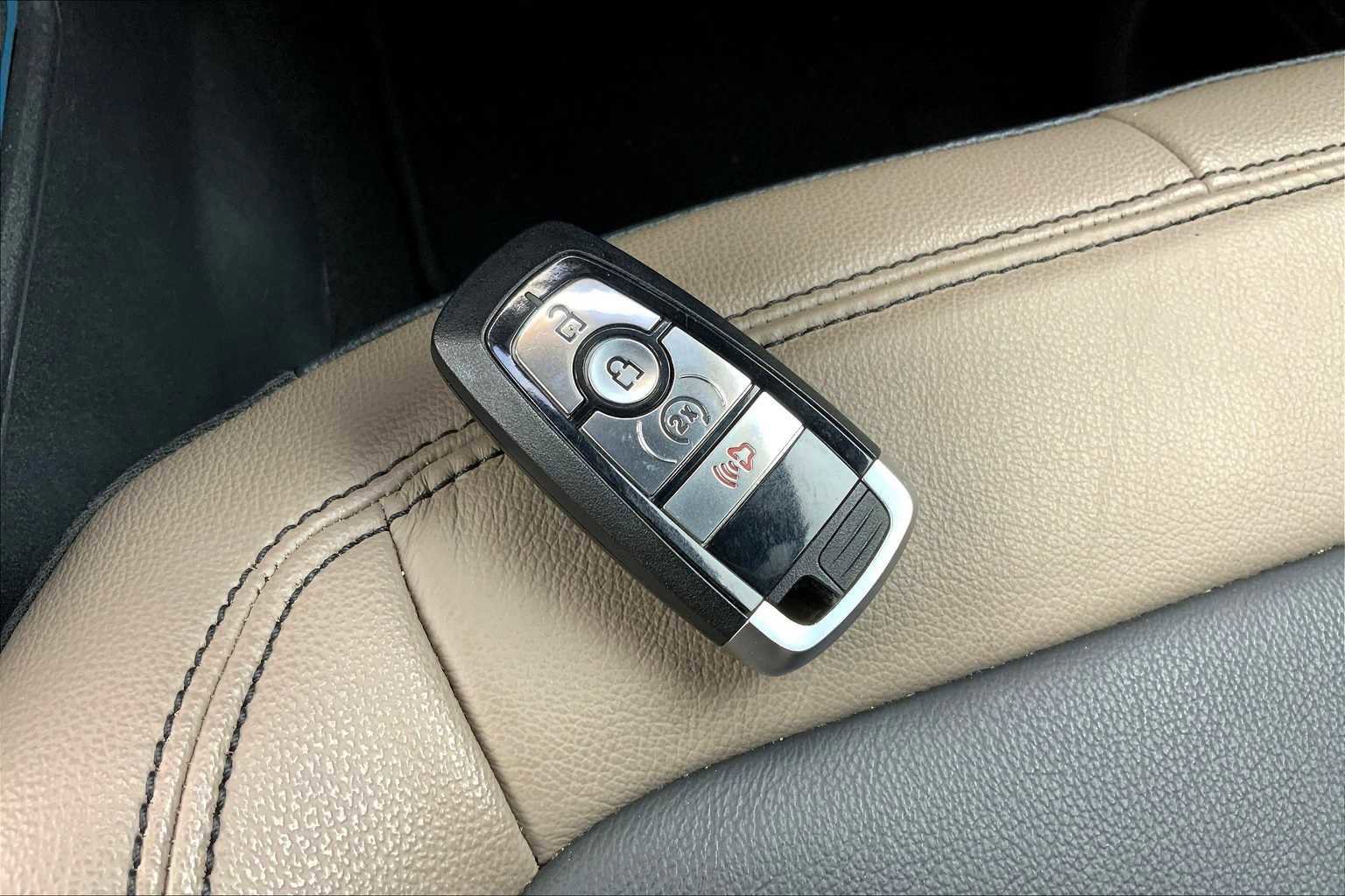 Certified 2022 Ford Bronco Wildtrak image 21