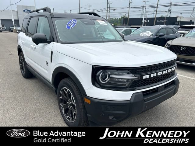 Certified 2025 Ford Bronco Sport Outer Banks w/ Outer Banks Tech Package+ AWD/4WD image 5