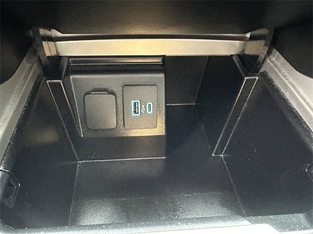 Certified 2022 Ford Explorer ST-Line image 24