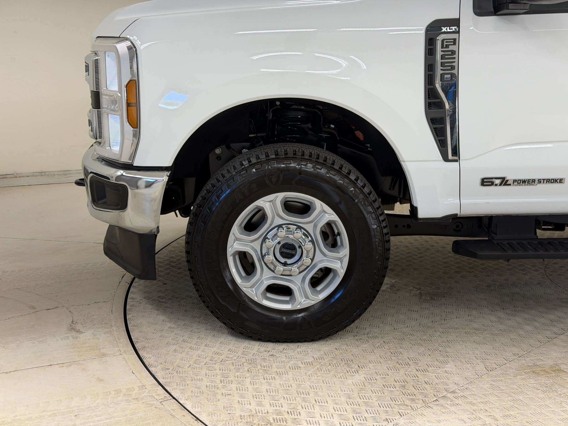 Certified 2025 Ford F250 XLT w/ FX4 Off-Road Package AWD/4WD image 12