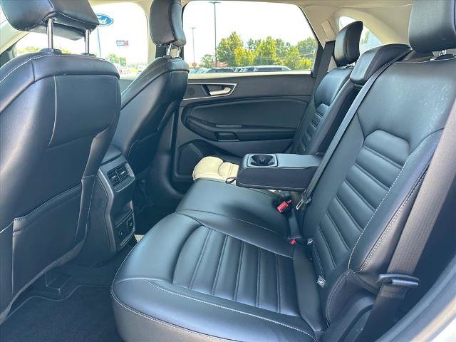 Certified 2024 Ford Edge SEL w/ Convenience Package AWD/4WD image 16