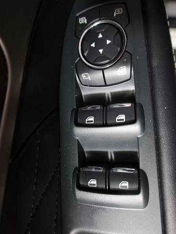 Certified 2018 Ford Explorer Platinum AWD/4WD image 31
