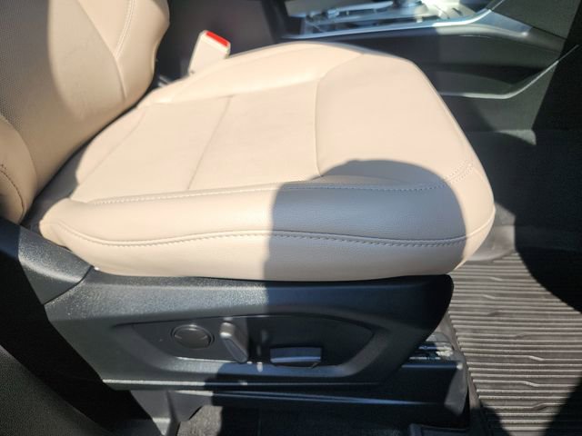 Certified 2022 Ford Explorer Limited w/ Limited Technology Package image 35