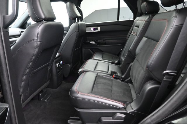 Certified 2024 Ford Explorer ST-Line w/ Class IV Trailer Tow Package AWD/4WD image 22