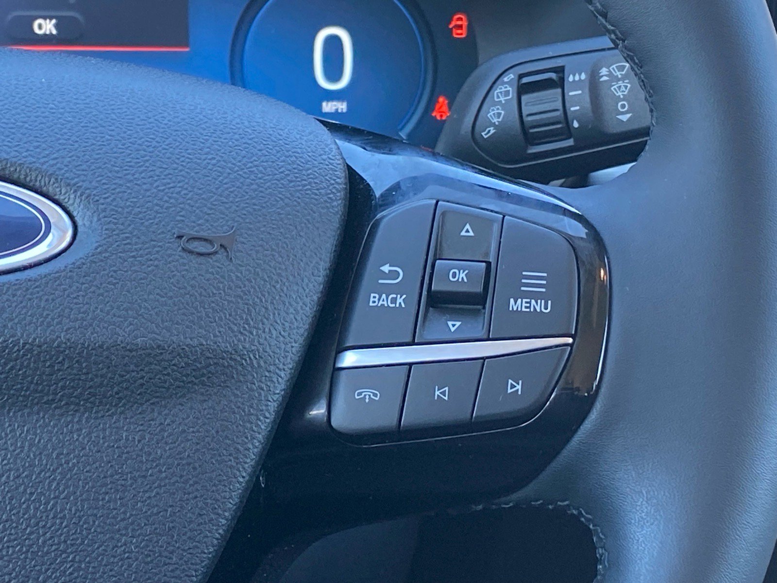 Certified 2023 Ford Escape Platinum w/ Premium Technology Package AWD/4WD image 10