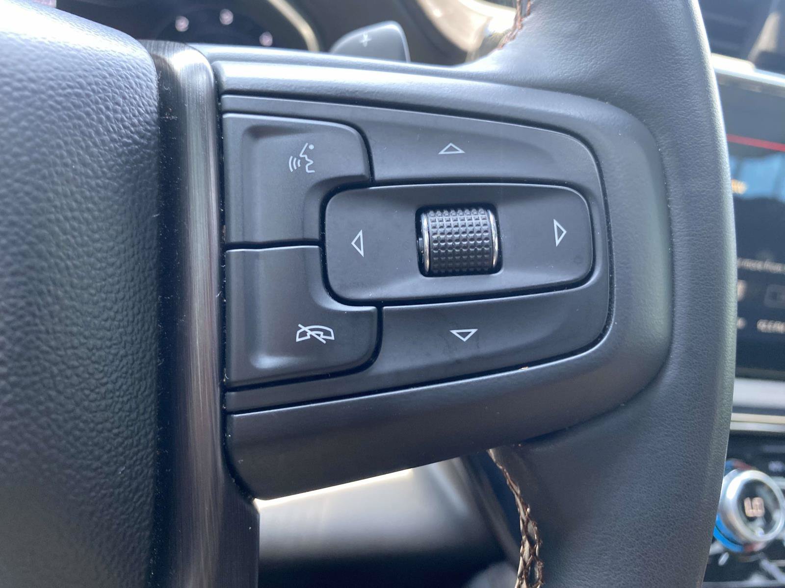 Used 2023 GMC Sierra 1500 AT4 w/ Technology Package AWD/4WD image 22
