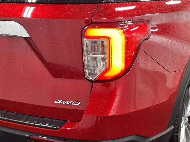 Certified 2023 Ford Explorer XLT w/ Equipment Group 202A image 28