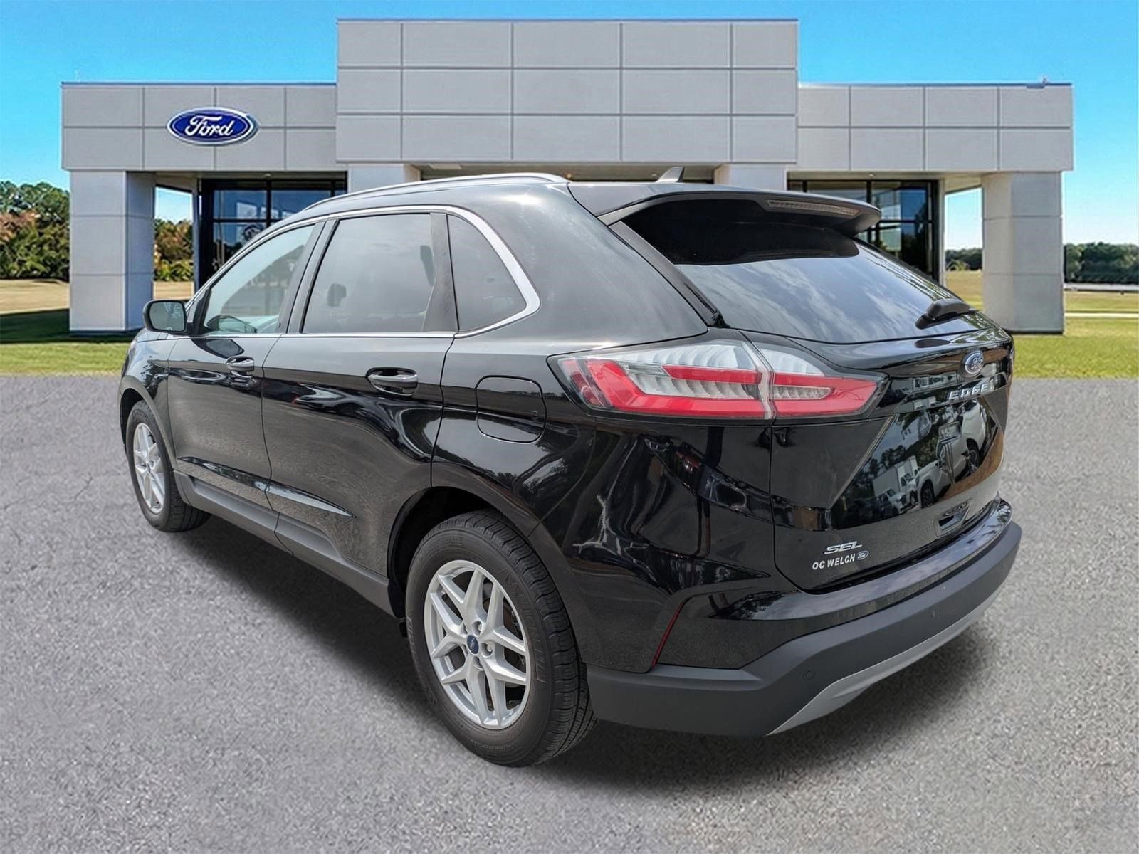 Certified 2021 Ford Edge SEL w/ Convenience Package FWD image 4