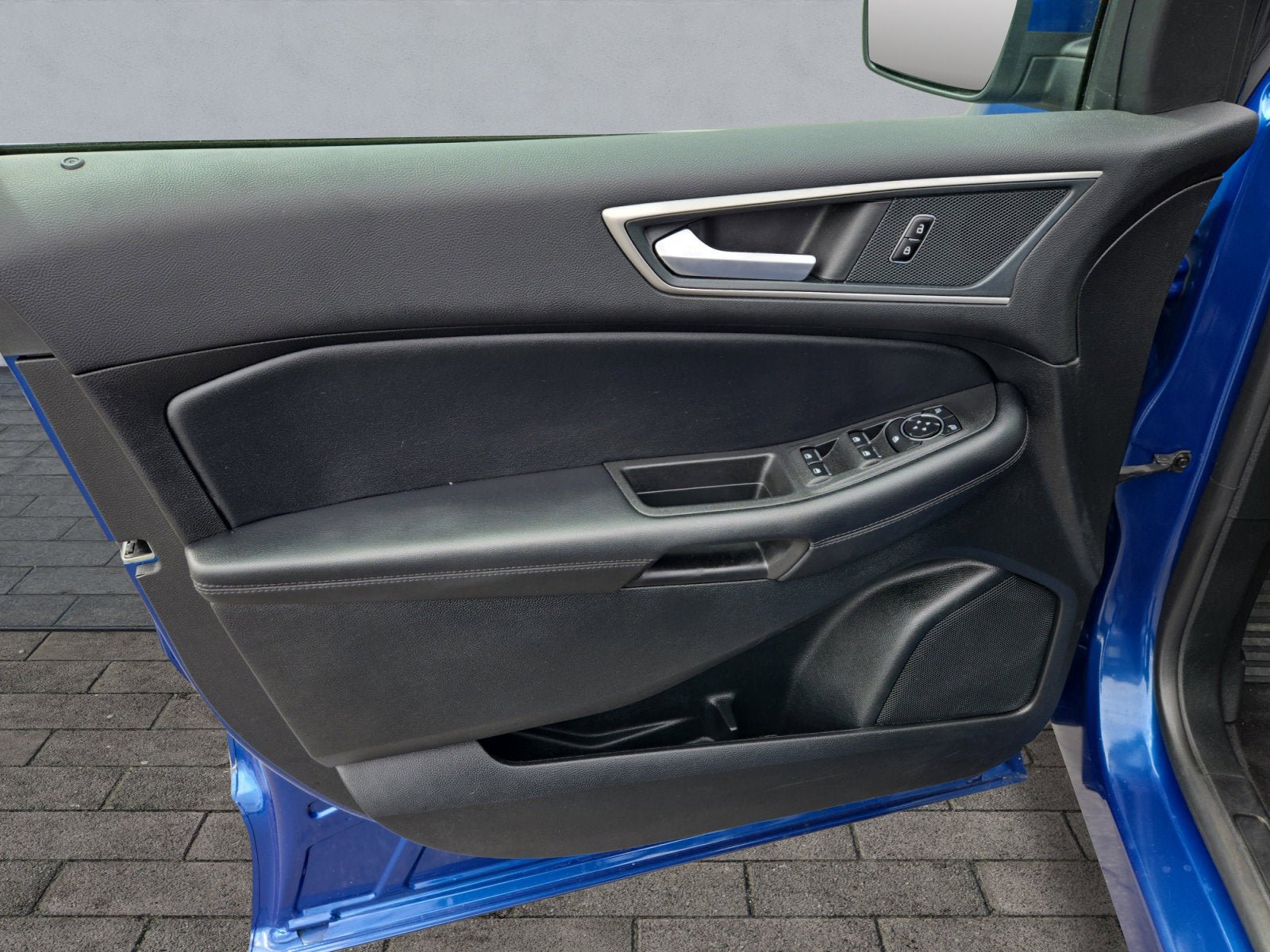 Certified 2024 Ford Edge SEL w/ Convenience Package AWD/4WD image 10