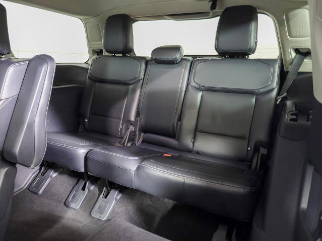 Certified 2025 Ford Expedition Platinum image 12