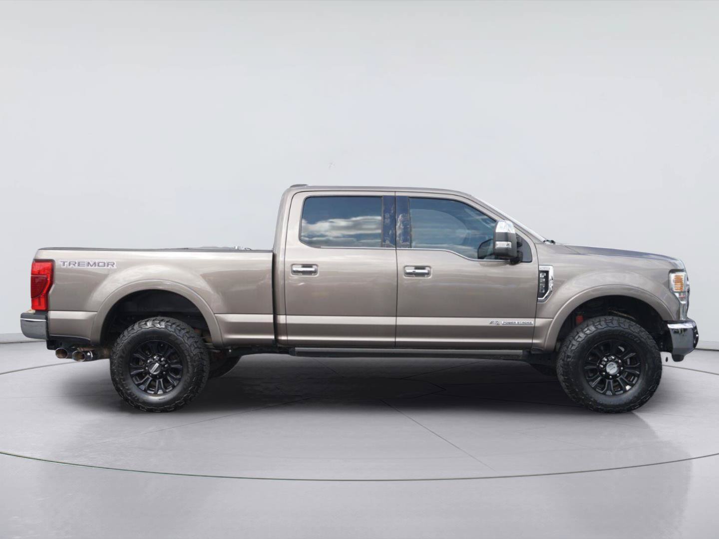 Certified 2022 Ford F250 King Ranch w/ Tremor Off-Road Package AWD/4WD image 5