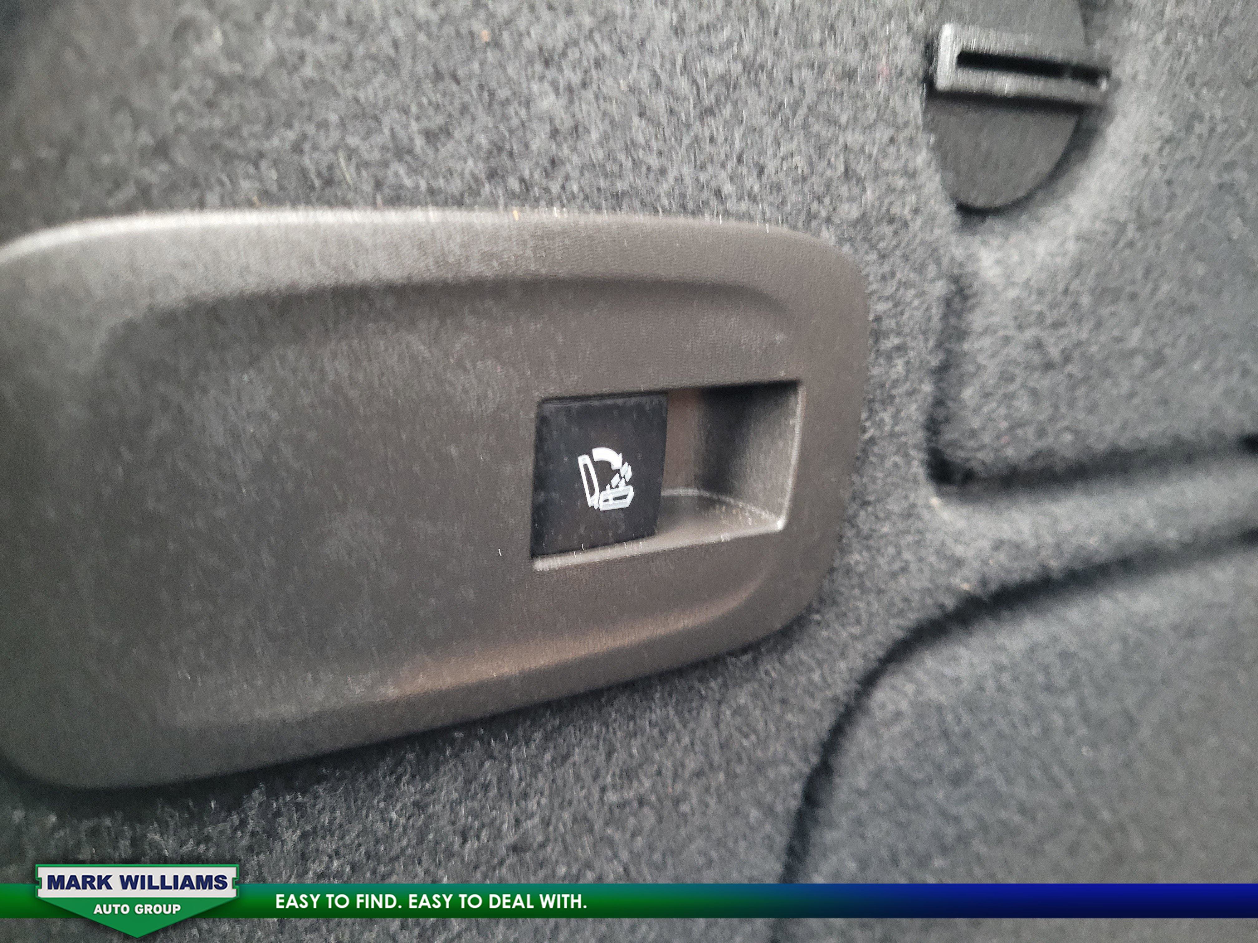 Used 2018 Buick Cascada Premium image 30