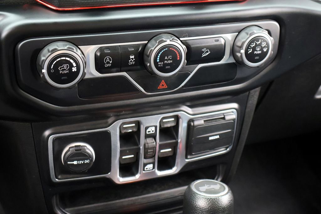 Used 2020 Jeep Wrangler Unlimited Sport AWD/4WD image 30