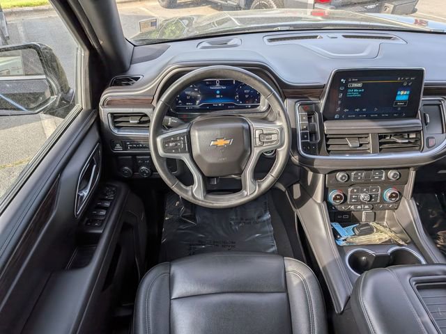Used 2024 Chevrolet Suburban LT RWD image 28
