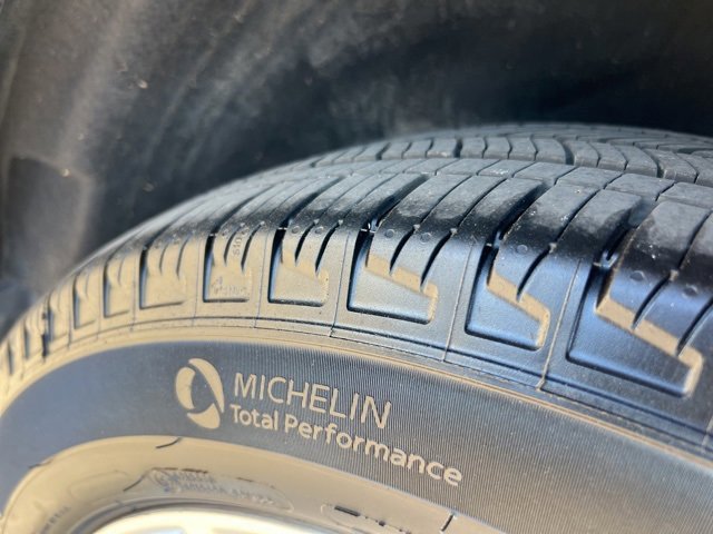 Certified 2021 Ford Explorer King Ranch w/ Premium Technology Package image 34