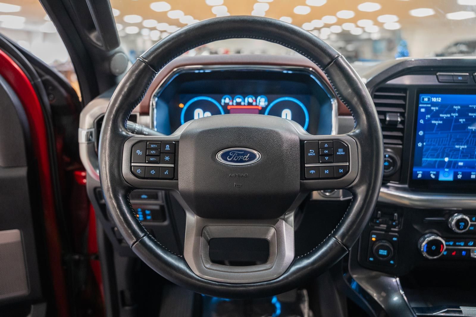 Certified 2022 Ford F150 Lariat w/ Equipment Group 502A High image 38