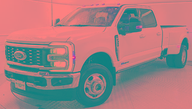 Certified 2025 Ford F350 Lariat w/ Lariat Ultimate Package AWD/4WD image 6