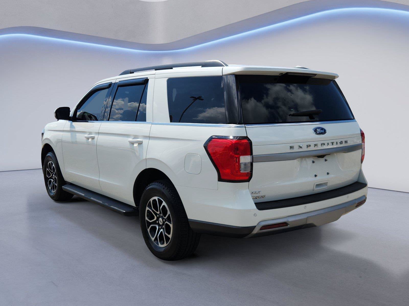 Certified 2024 Ford Expedition XLT AWD/4WD image 5