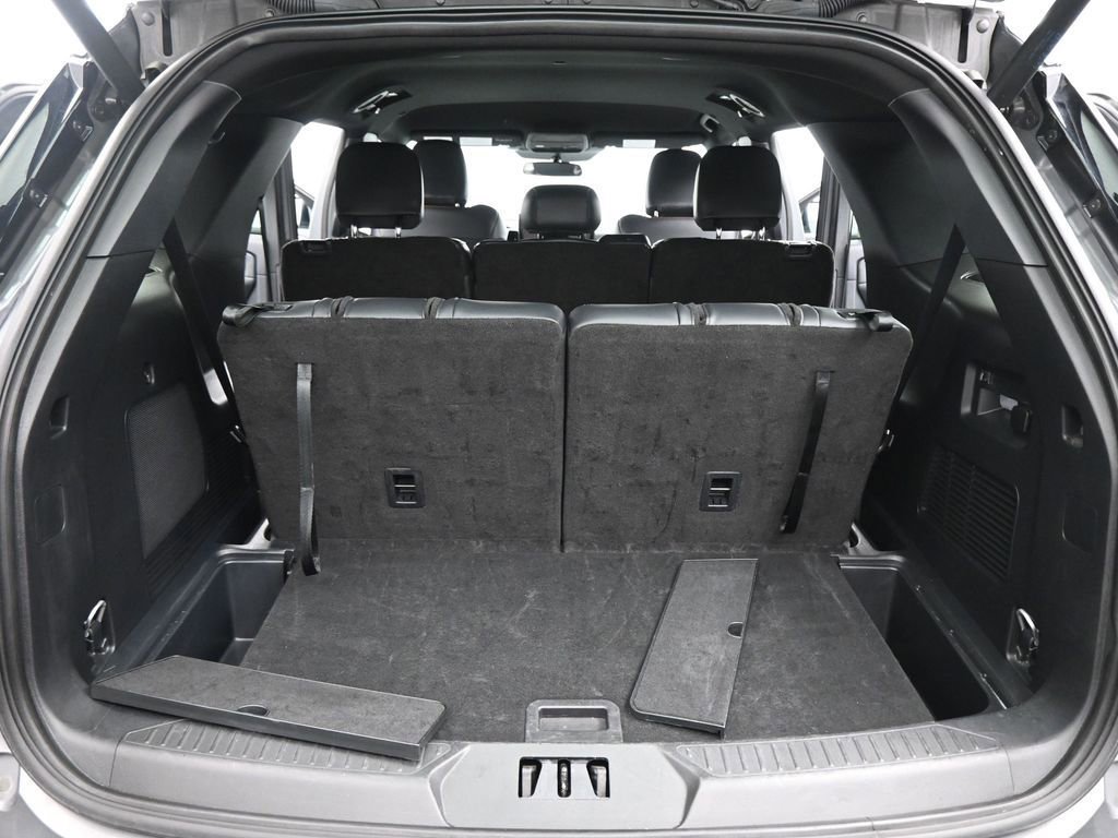 Certified 2025 Ford Explorer ST-Line w/ ST-Line Street Pack image 50