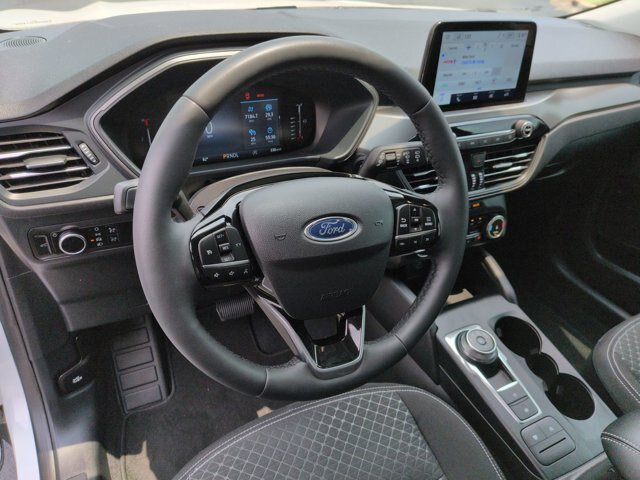 Certified 2023 Ford Escape Active w/ Cold Weather Package FWD image 17