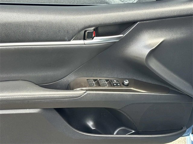 Used 2023 Toyota Camry XSE image 18