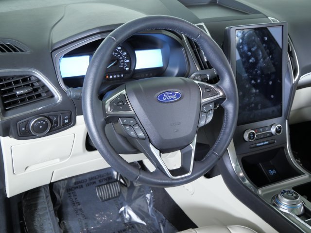 Certified 2023 Ford Edge Titanium AWD/4WD image 21