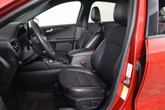 Certified 2023 Ford Escape ST-Line Elite AWD/4WD image 29