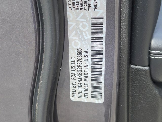 Used 2023 Jeep Grand Cherokee L Limited w/ Luxury Tech Group II AWD/4WD image 15