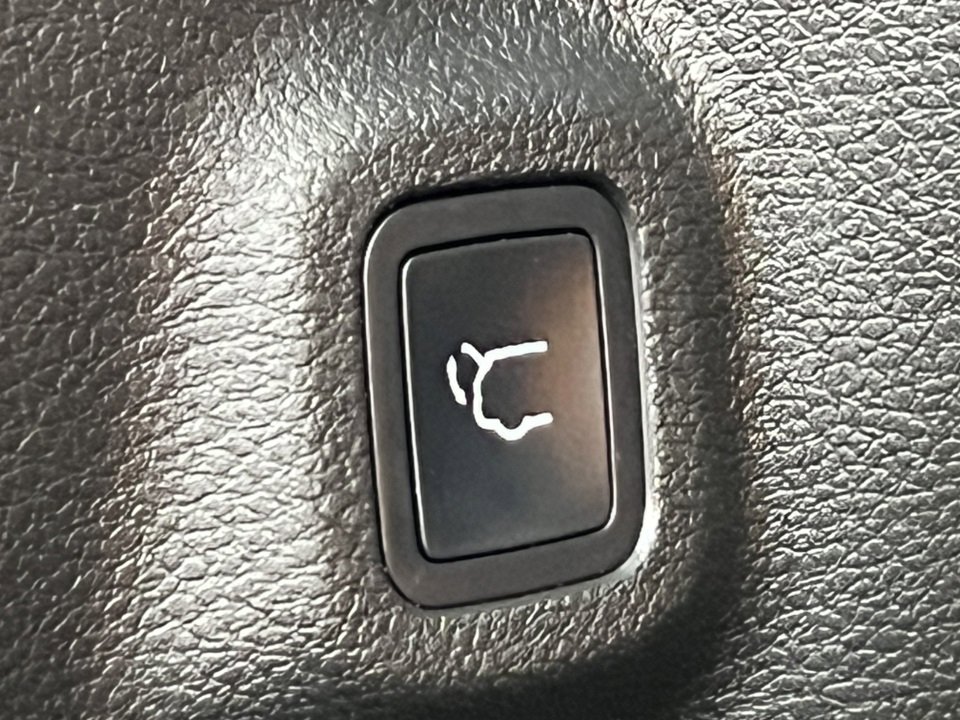 Used 2022 Jeep Compass Trailhawk w/ Trailhawk Elite Group image 37