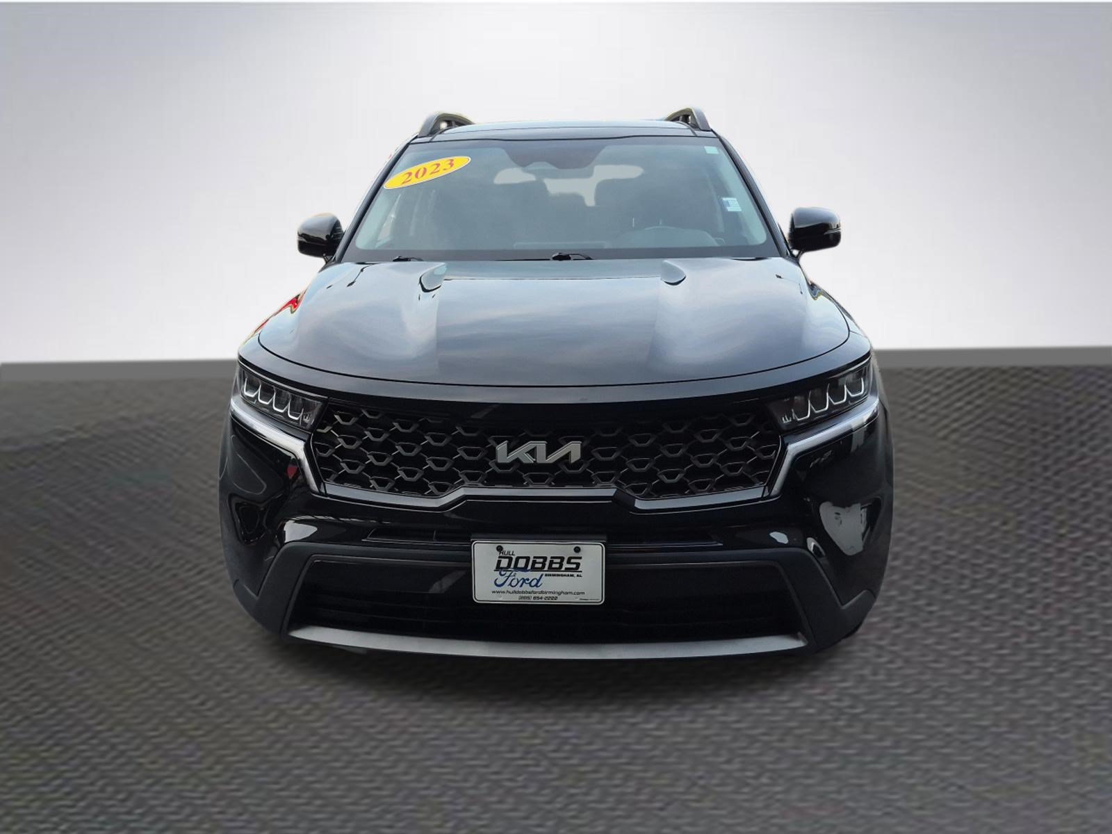 Used 2023 Kia Sorento S w/ Panoramic Sunroof Package AWD/4WD image 3