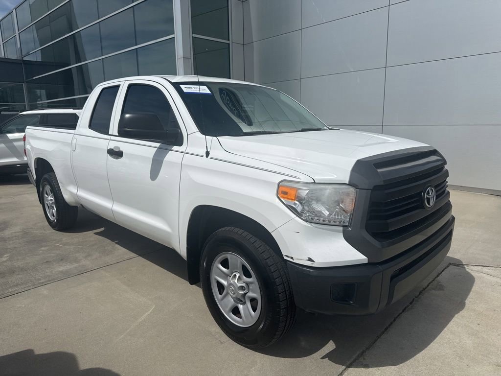 Used 2017 Toyota Tundra SR image 1