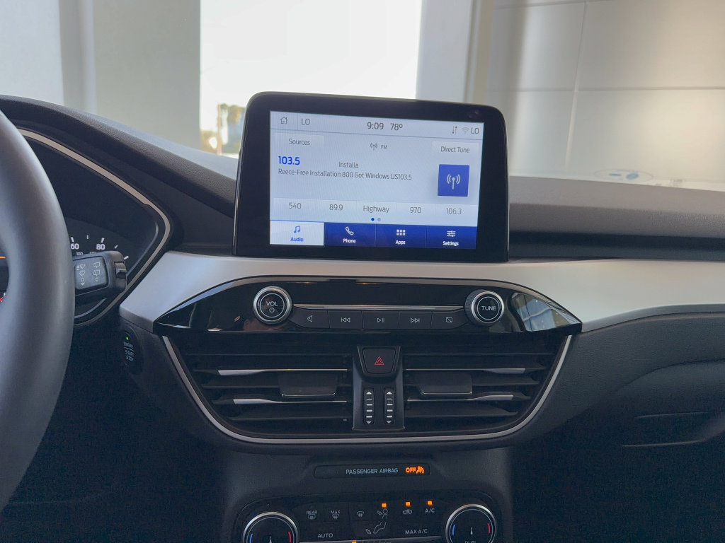 Certified 2022 Ford Escape SEL image 19