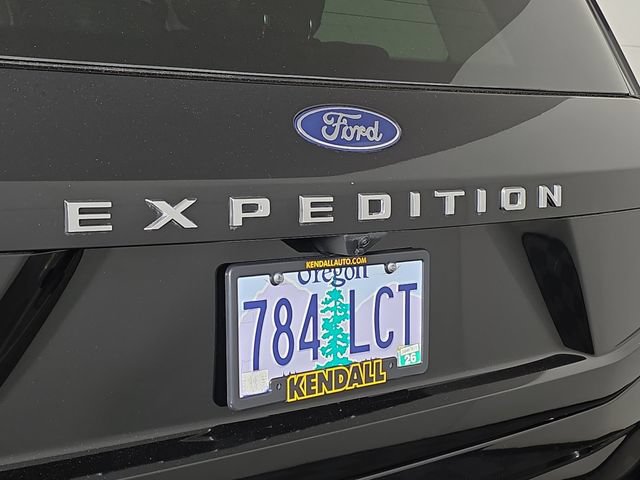 Certified 2025 Ford Expedition Active AWD/4WD image 11