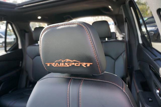 Used 2025 Honda Pilot TrailSport image 29