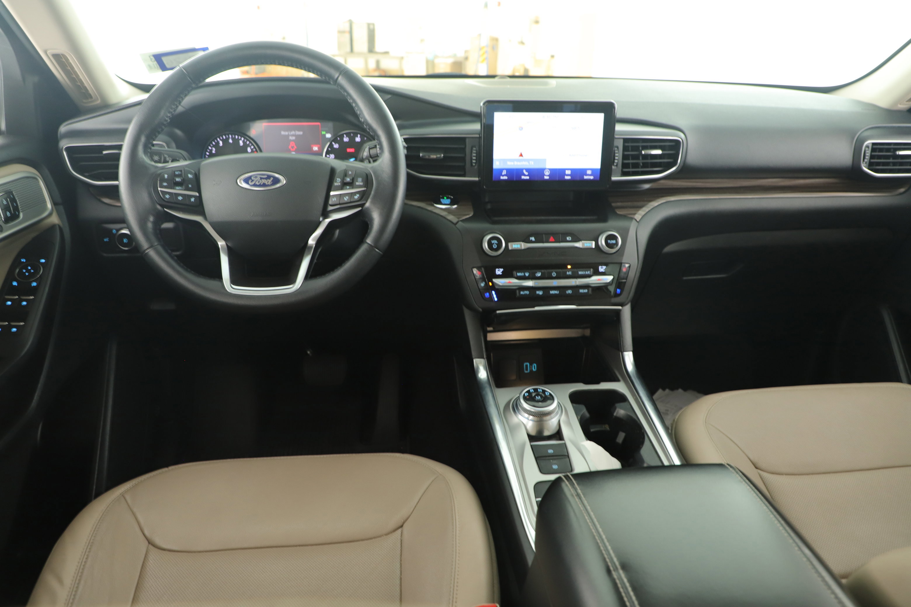 Certified 2020 Ford Explorer Limited w/ Class III Trailer Tow Package image 16