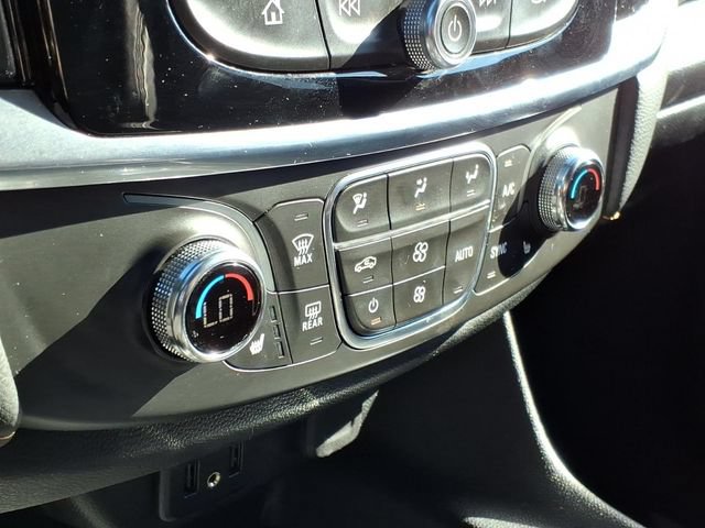 Used 2019 Chevrolet Traverse LT w/ LT Premium Package FWD image 26