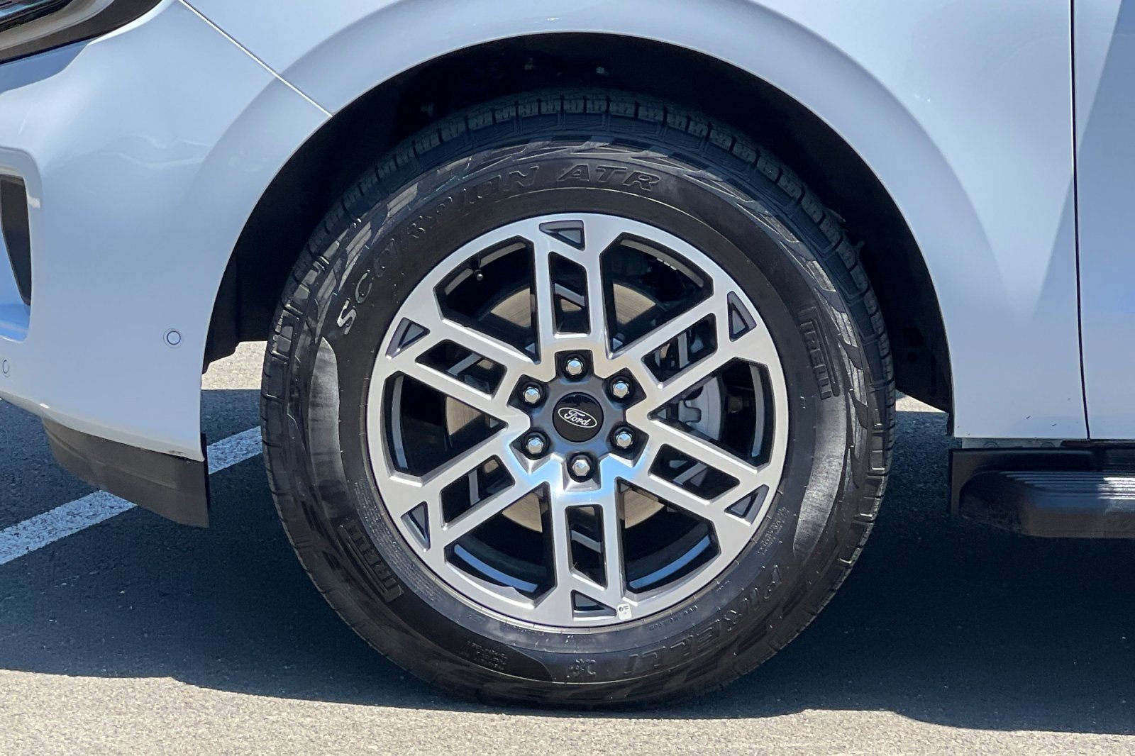 Certified 2025 Ford Expedition Active AWD/4WD image 27
