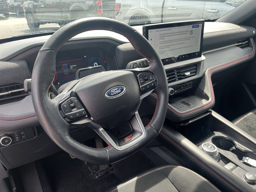 Certified 2025 Ford Explorer ST AWD/4WD image 7