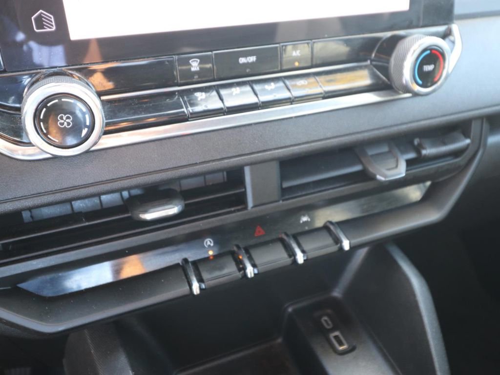 Used 2023 Chevrolet Colorado W/T image 20