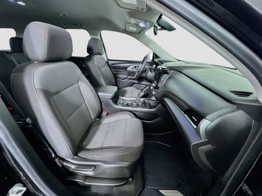 Used 2021 Chevrolet Traverse LT w/ LPO, Floor Liner Package AWD/4WD image 34