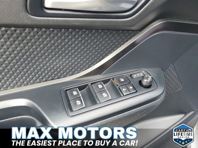 Used 2018 Toyota C-HR XLE image 17